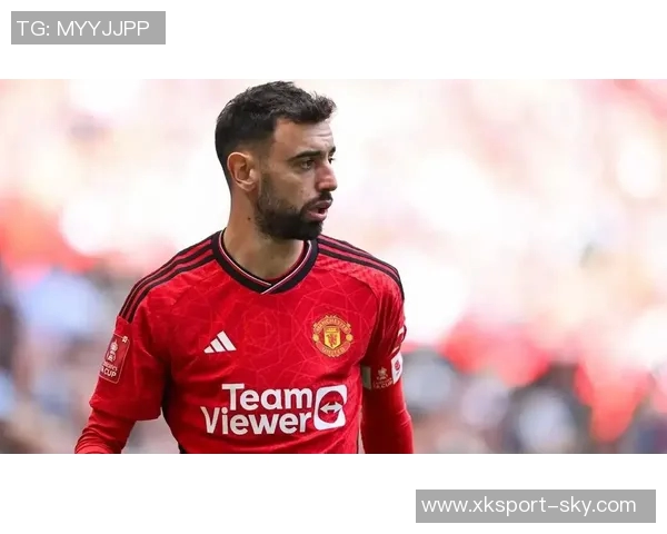 B费与阿莫林助教咖啡会面引发关注后者曾负责曼联定位球战术